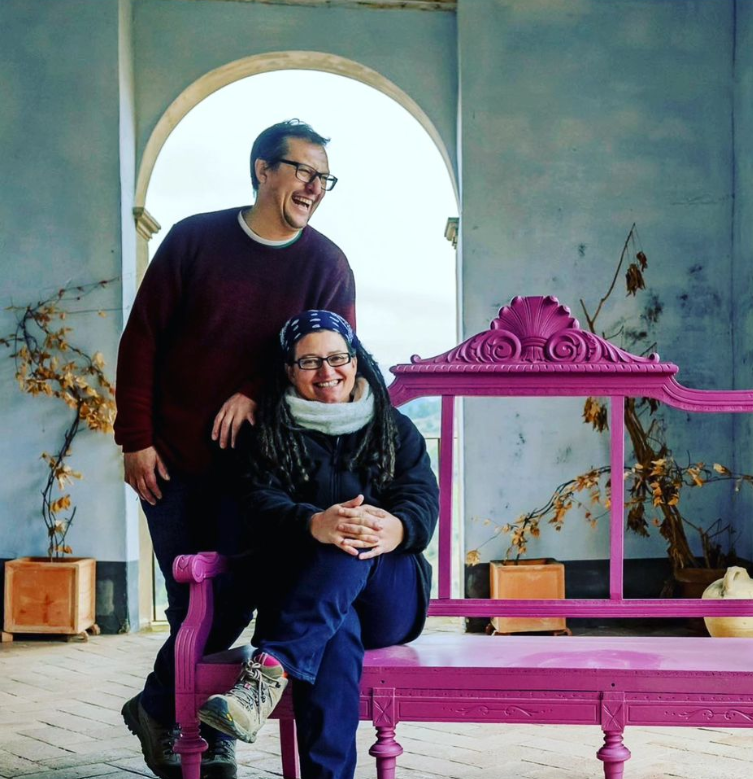 Ester Nin e Carles Ortiz rappresentano la Famiglia Nin Ortiz.